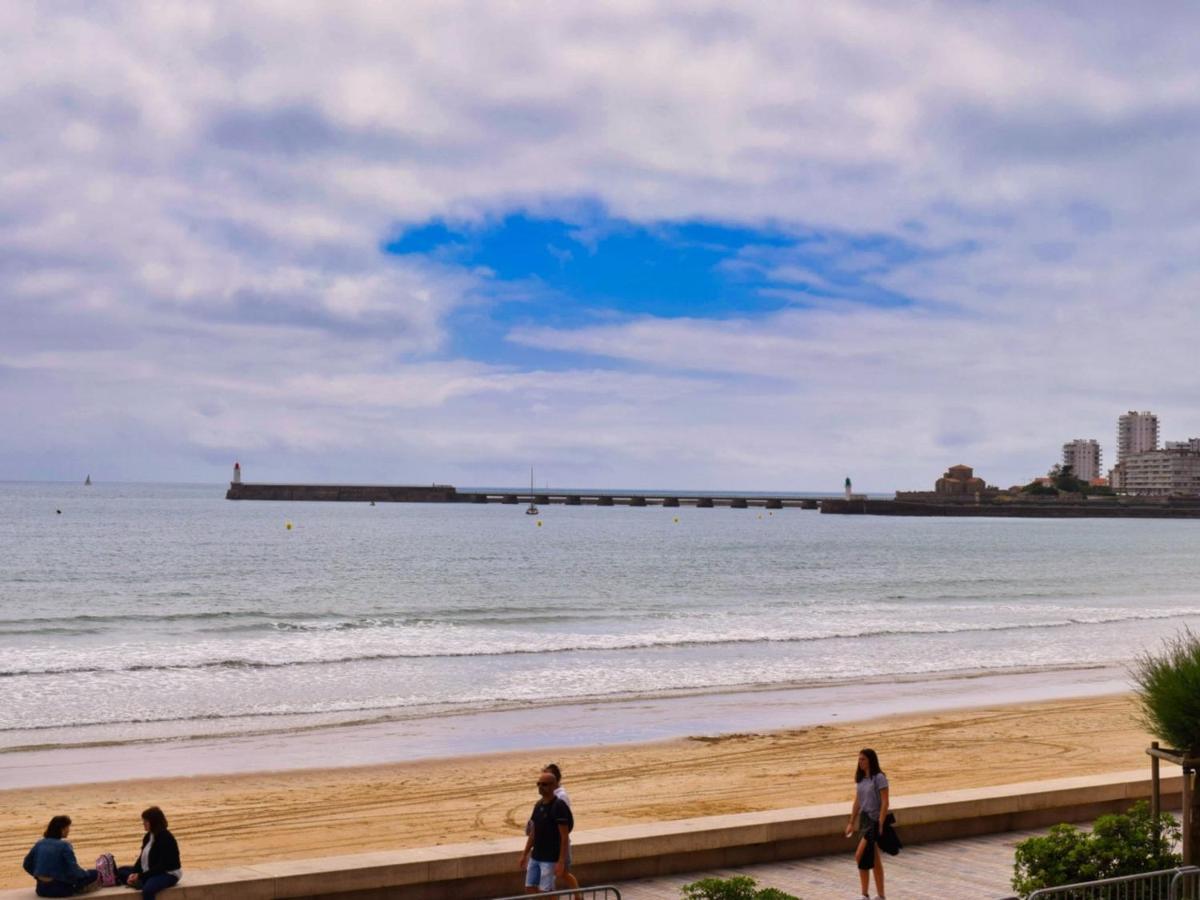 Les Sables-dʼOlonne Appartement T2 Avec Balcon Et Vue Mer, 1Er Etage, Ascenseur, Tv, Cuisine Equipee - Fr-1-197-466 מראה חיצוני תמונה