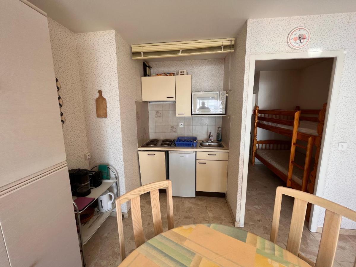 Les Sables-dʼOlonne Appartement T2 Avec Balcon Et Vue Mer, 1Er Etage, Ascenseur, Tv, Cuisine Equipee - Fr-1-197-466 מראה חיצוני תמונה