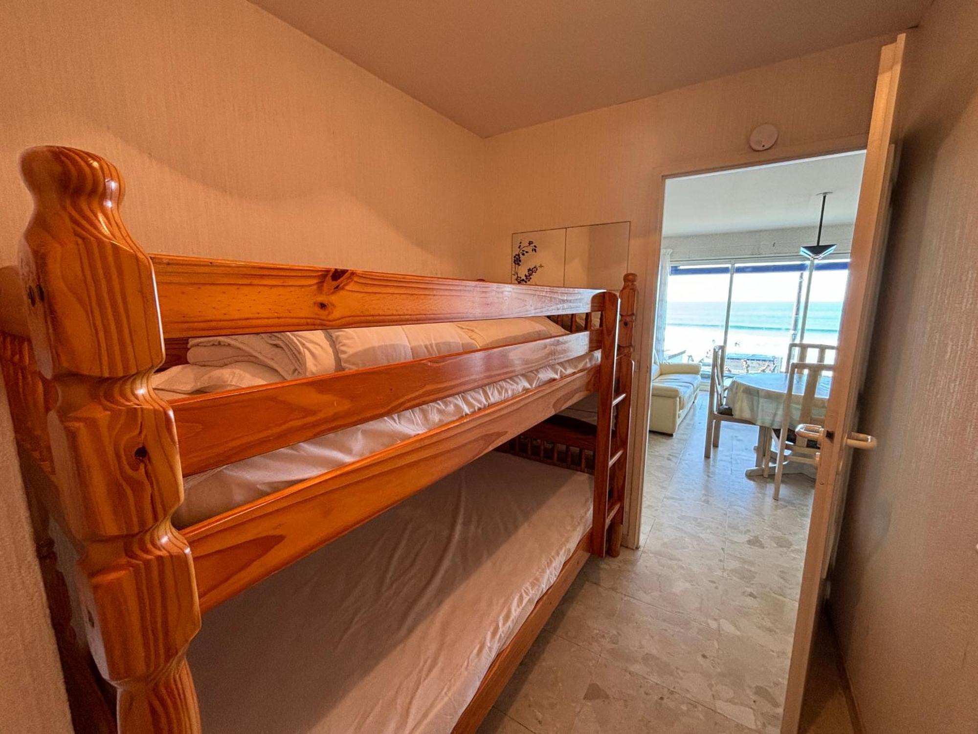 Les Sables-dʼOlonne Appartement T2 Avec Balcon Et Vue Mer, 1Er Etage, Ascenseur, Tv, Cuisine Equipee - Fr-1-197-466 מראה חיצוני תמונה